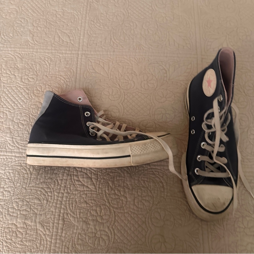 Converse Chuck Taylor All Star High Tops Navy Blue & Pink 8.5 Womens 6.5 Mens - Picture 4 of 11